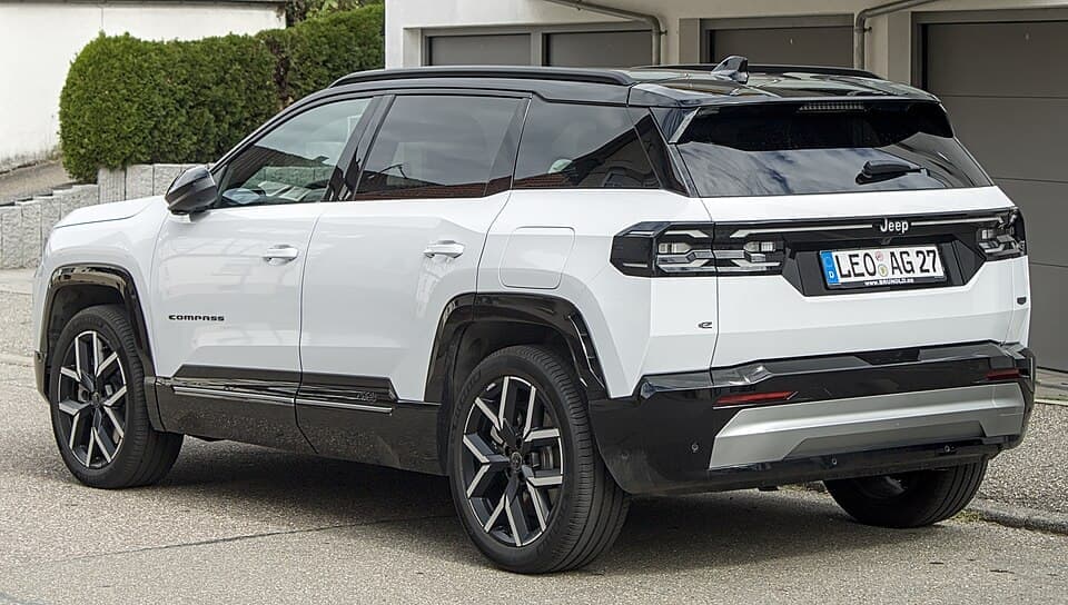 Jeep Compass — foto 1 de 1