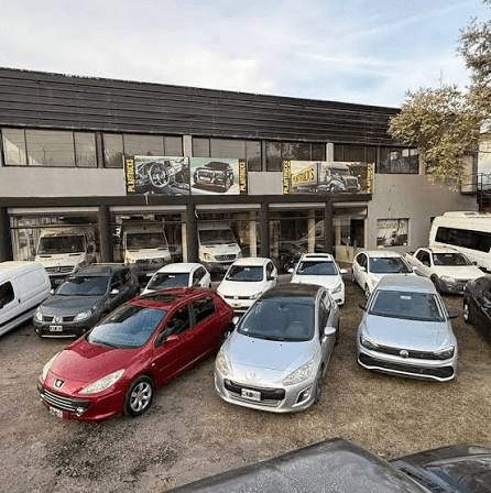 Fachada de Del Parque Automotores